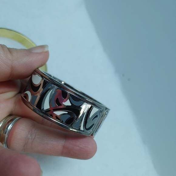 5/$25 Vintage Bracelets silver tone 6 bohemian style - Picture 6 of 7